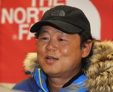 11년 전 오늘…인류 최초로 지구의 모든 극지를 정복하다