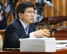 '전관예우 근절' 시늉만 하는 법조3륜…국감 자료제출조차 모두 반대