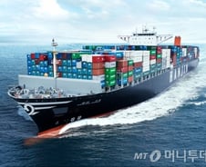 '생사 기로' 한진해운·현대상선 1분기 '1000억대 적자' 