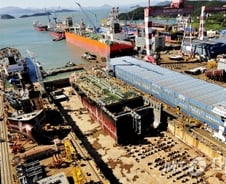 STX조선해양, 법정관리 몰리게 된 '두 가지 실수'