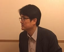 반대 심한 화상투약기...개발자 "가난한 환자 위한 것"