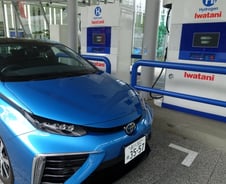 [시승기]토요타 '미라이', 수소차의 '미래'를 현실로