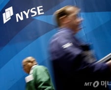 [뉴욕마감]유가 급락·브렉시트 우려에↓…S&P 다시 2100 아래로