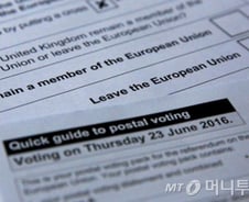 英 베팅 사이트 "EU 잔류 가능성 65%" 전날比 3%p↑