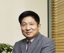 [단독]정운호 경영 손뗀다… 네이처리퍼블릭 새 대표에 김창호 전무