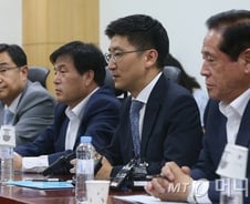 "신공항 10년" 부산·TK 의원 '실망·유감·아쉬움', 野는 재추진