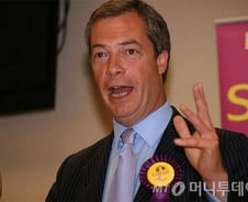 파라지 영국독립당 대표 "영국 독립의 새벽이 밝았다"