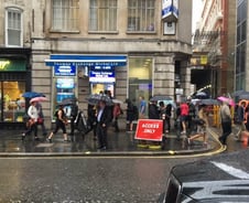 "파운드 내다팔자" 혼돈의 '브렉시트 런던'은 지금…