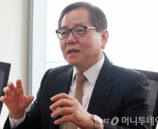"은퇴는 또 다른 시작…'느린 삶'의 자세 배울때"