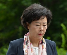 '오너 일가' 첫 소환…롯데그룹 '착잡한 분위기'