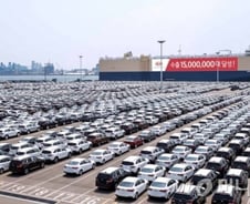 경제는 선진국, 사회는 중진국, 정치는 후진국