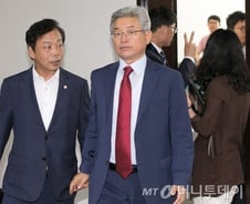 새누리 TK의원 "사드 배치전 국책사업 등 인센티브 확정"(상보)