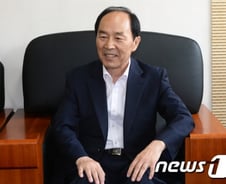  "인생의 도박에서는 어느 정도 성공한 편이죠"