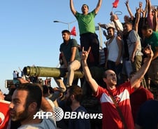 [터키 쿠데타]군부쿠데타 세력 754명 체포…사실상 실패