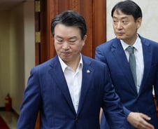 경찰청장, '총리 감금시위' 외부세력 신원 특정되면 엄단