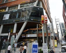 우병우 靑수석 "차명재산 볼 근거 없다"…사퇴 거부