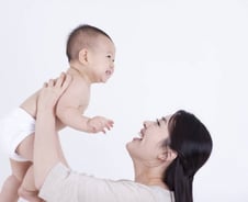 38년 전 오늘… 난임부부 '희망' 첫 시험관아기 탄생