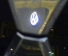 폭스바겐 '셀프 판매중단' 첫날… 딜러들 '한숨'