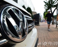 '서류 위조' 폭스바겐 8.3만대 인증취소 및 판매정지