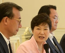 朴대통령 "전기료 누진제, 조만간 좋은 방안 발표할 것"