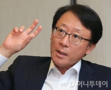 "가계부채는 우리경제 만성질환…증가속도 완화에 주력해야"