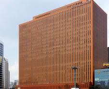 17년 전 오늘…'킴기즈칸'의 꿈, 30여년만에 무너지다