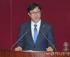 [단독]"자발적 퇴사자도 실업급여" 고용보험법 개정안