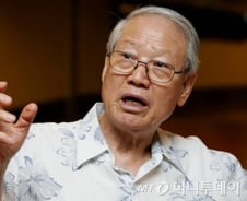 고위층에 '쓴소리' 노교수 "한국의 공직자는 재앙…특혜는 책임을 수반"