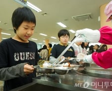 5년 전 오늘… '무상급식 논란' 투표로 이어지다