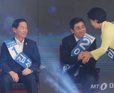 [뷰300]'친문 축제'로 끝난 더민주 전대, 결과유출 촌극까지