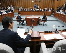 [뷰300]'기-승-전-사재출연'의 청문회 유감