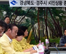 "교사 말 따르라" "뉴스 보라" 현실과 먼 '지진 행동지침'