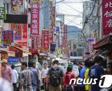 [르포] "4남1녀에 손주까지 다 모여"…중국동포들의 추석나기