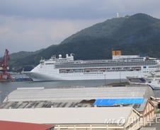 [르포]한쪽 날개 잃은 韓크루즈산업