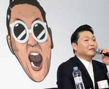 4년 전 오늘… '강남스타일' 뮤비 기네스 오르다