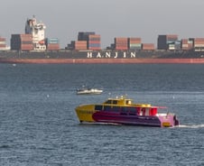 한진해운 선원들, 공해상서 3주째…"물·식량 필요하다"