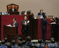 [기자수첩]'국회무용론' 아닌 '여당무용론'