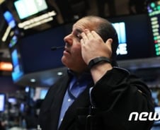 [뉴욕마감]이틀째 하락…대선토론 경계 + 금융주 급락