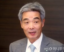 "中企·벤처커야 박스권 뚫린다…성장자금 혈 뚫어줘야"