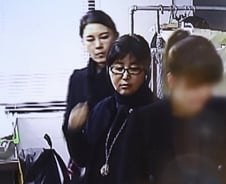 '최순실 뒤' 윤전추 행정관은 누구?…과거 전지현 헬스트레이너