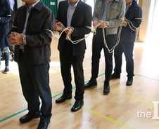 [르포]'감방'의 불은 꺼지지 않는다