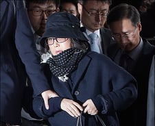 '비선 실세' 최순실 검찰 출석 "죽을 죄를 지었습니다"(상보)