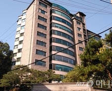 [단독]"최순득, '박근혜 피습' 직후 집에 CCTV 9대 설치"