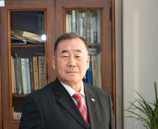 긍정의 힘...‘태극기 전도사’에서 통일 전도사로