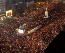 "민심 폭발" 아이부터 노인까지 '15만 촛불' 타올라