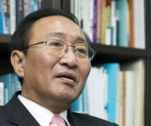 노회찬 의원, 촛불집회 행진 중 '흉기 위협 당해'