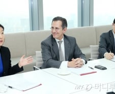 글로벌 플랫폼의 통합, 세계1위 로펌의 비결