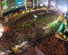 서울 100만 촛불 …분노는 컸고 평화는 강했다