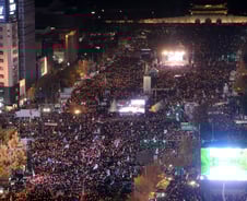 '100만 촛불집회' 지하철 승객수로 증명…전년 대비 101만명↑