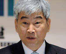 [단독]최재경 "청와대가 불타는 수레라서 사표 낸 것 아냐"